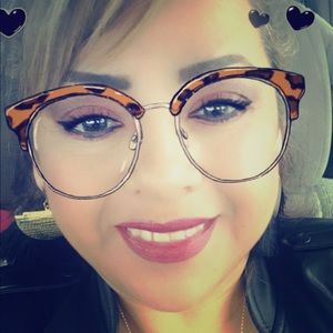 Meet your Posher, Veronica